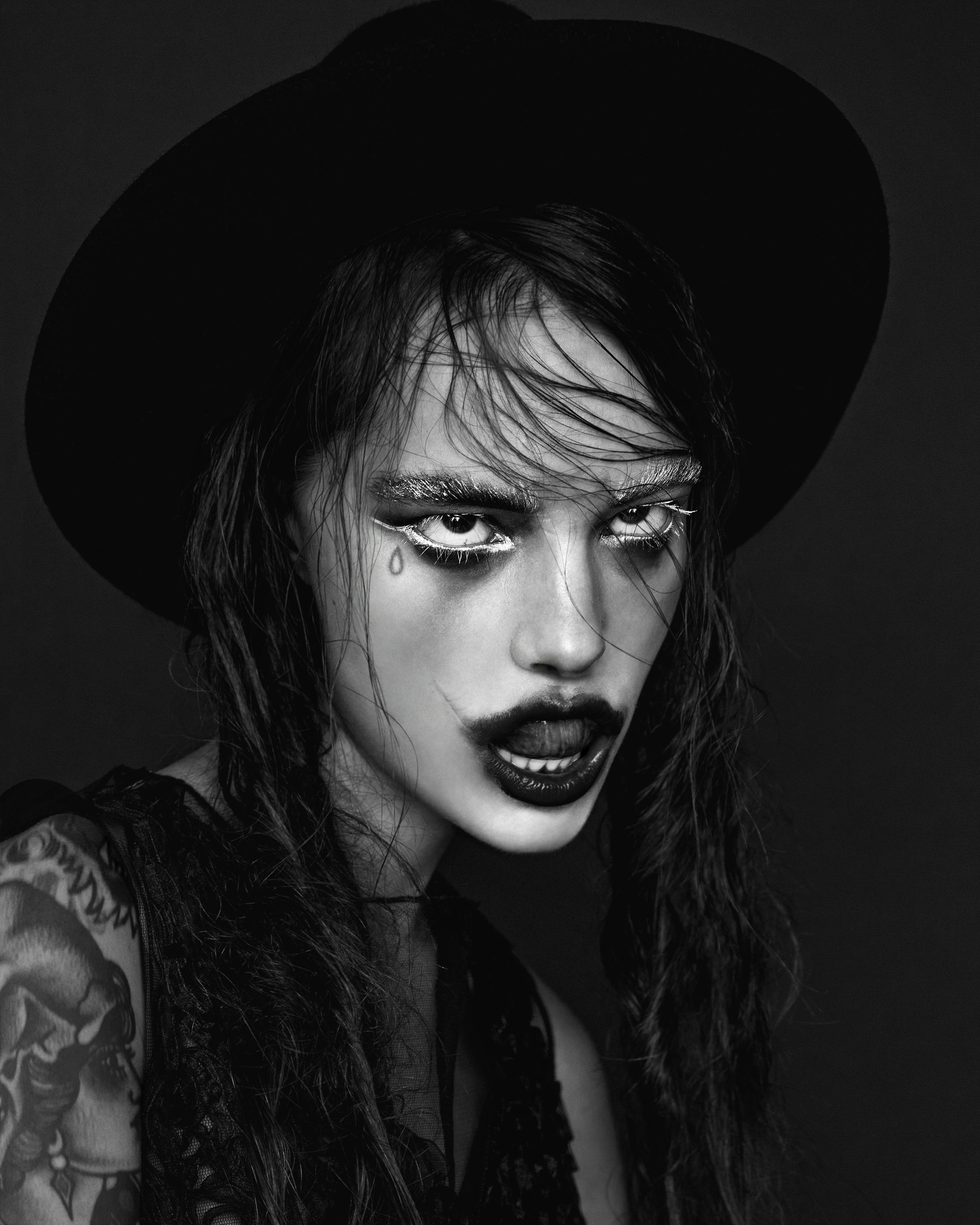 Decentralized Portrait